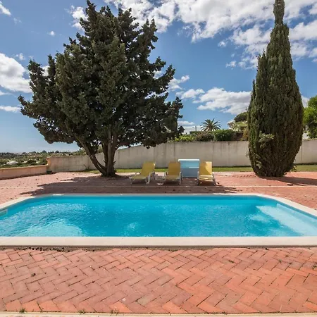 Vila Bouganvilia